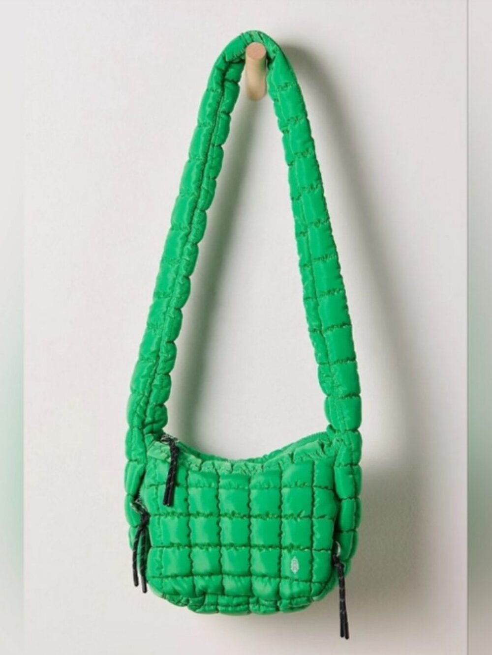 Free People Movement Quilted Carryall Sling Puffy Bag in Kelly‎ Green - NEW